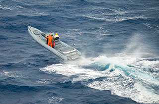 Surmounting waves in the Aegean Sea